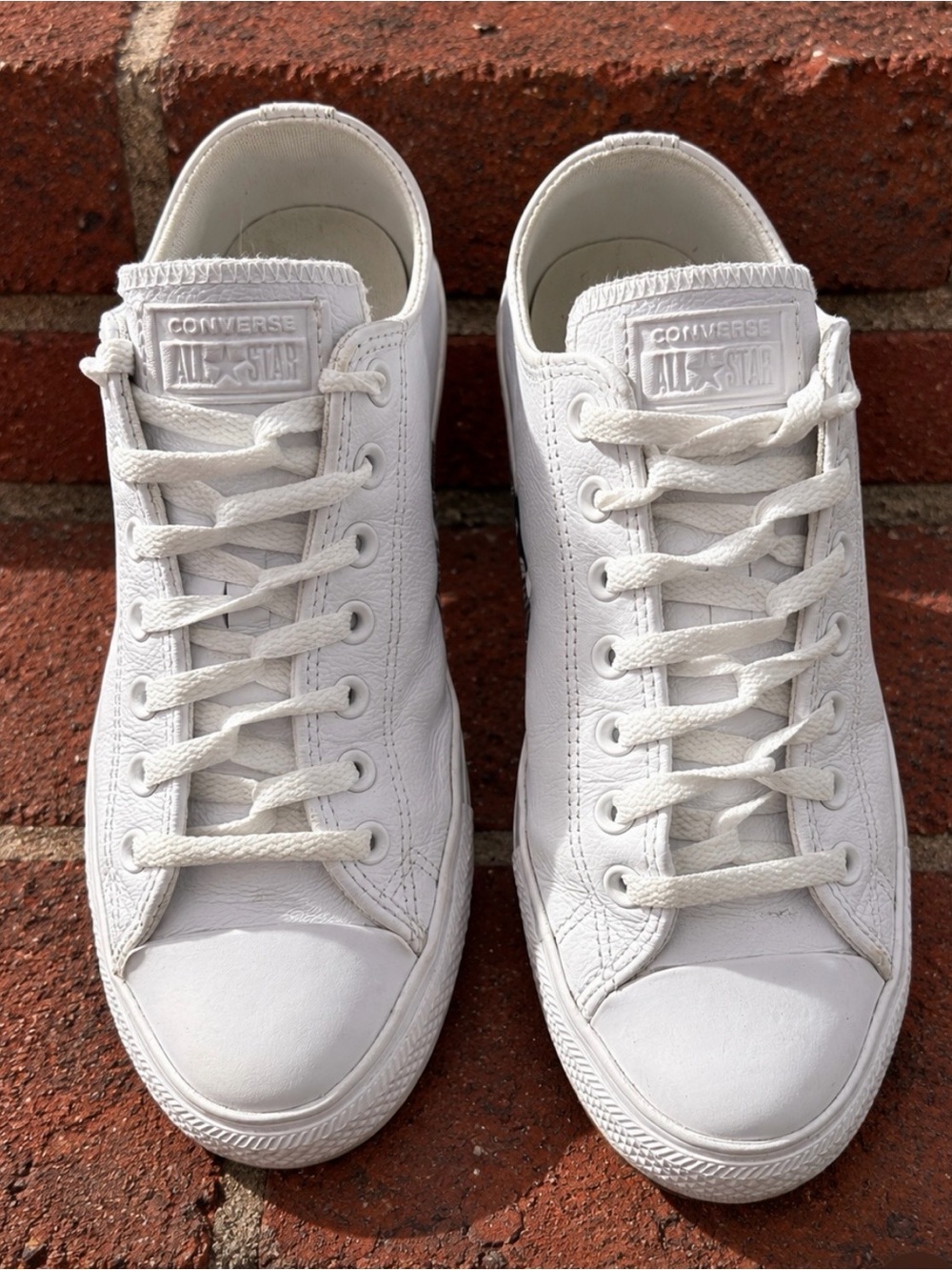 Converse All Star Chuck Taylor Low Top White Leather Sneakers
Womens 12/Mens 10